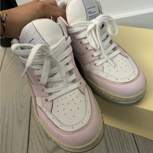 Axel Arigato Sneakers